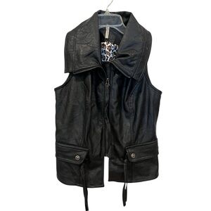 Si Style black vegan leather biker festival moto vest size medium